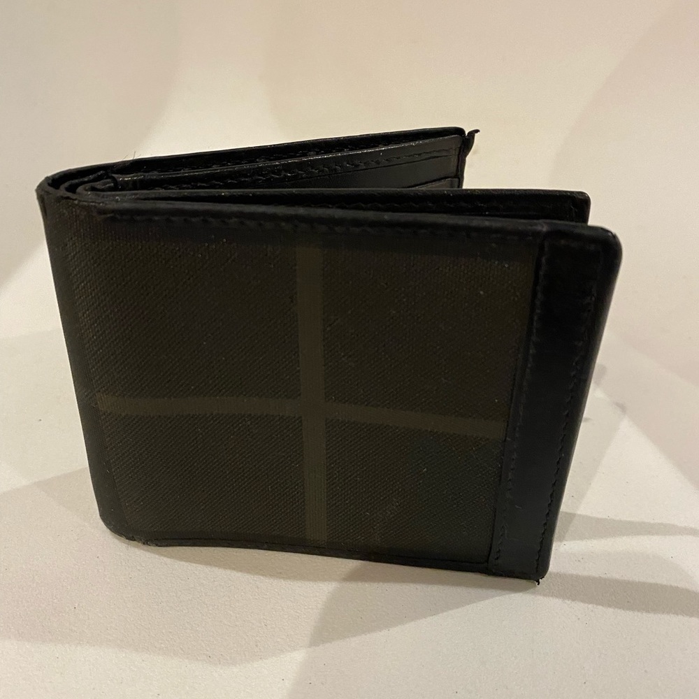 Burberry - Wallet - Black